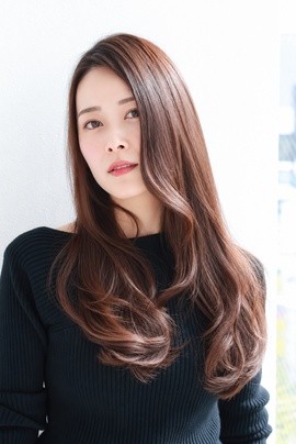 艶感ブラウン×韓国風くびれロングレイヤー